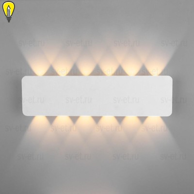 Настенный светодиодный светильник Elektrostandard Angle 40139/1 Led белый a055777