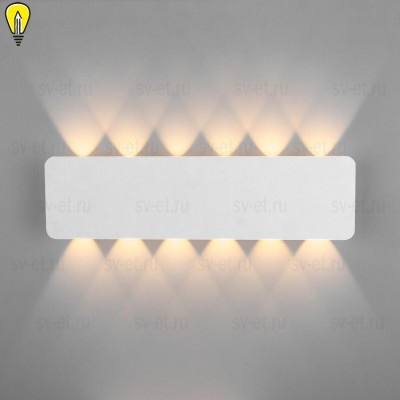 Настенный светодиодный светильник Eurosvet 40139/1 LED белый